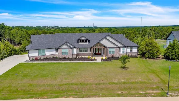 $699,000 | 2335 Providence Way, Nevada, TX 75173
