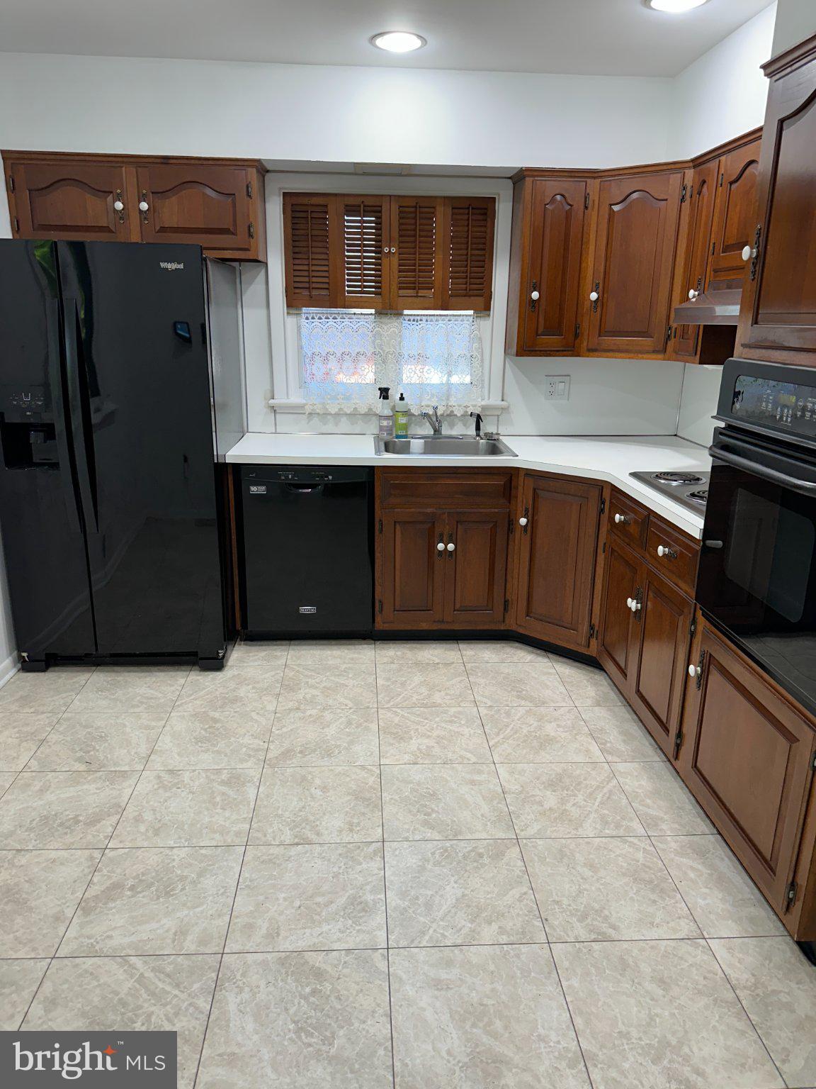 3527 Ridgeway Road Harrisburg, PA 17109 - Photo 7 of 55 Gallery Image 7