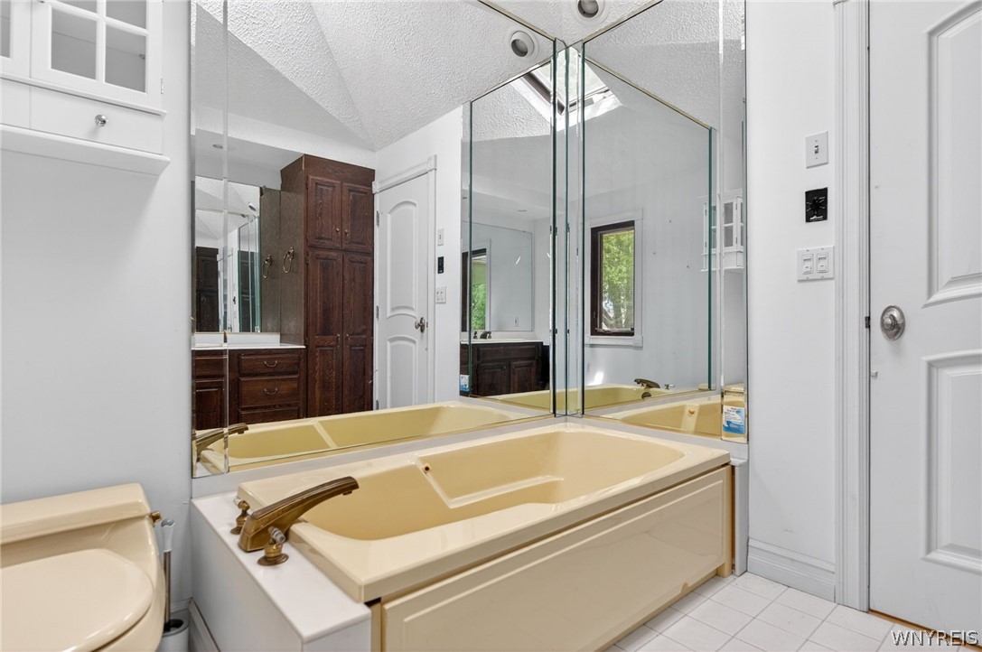 7706 St Joseph Road Niagara, NY 14304 - Photo 23 of 48