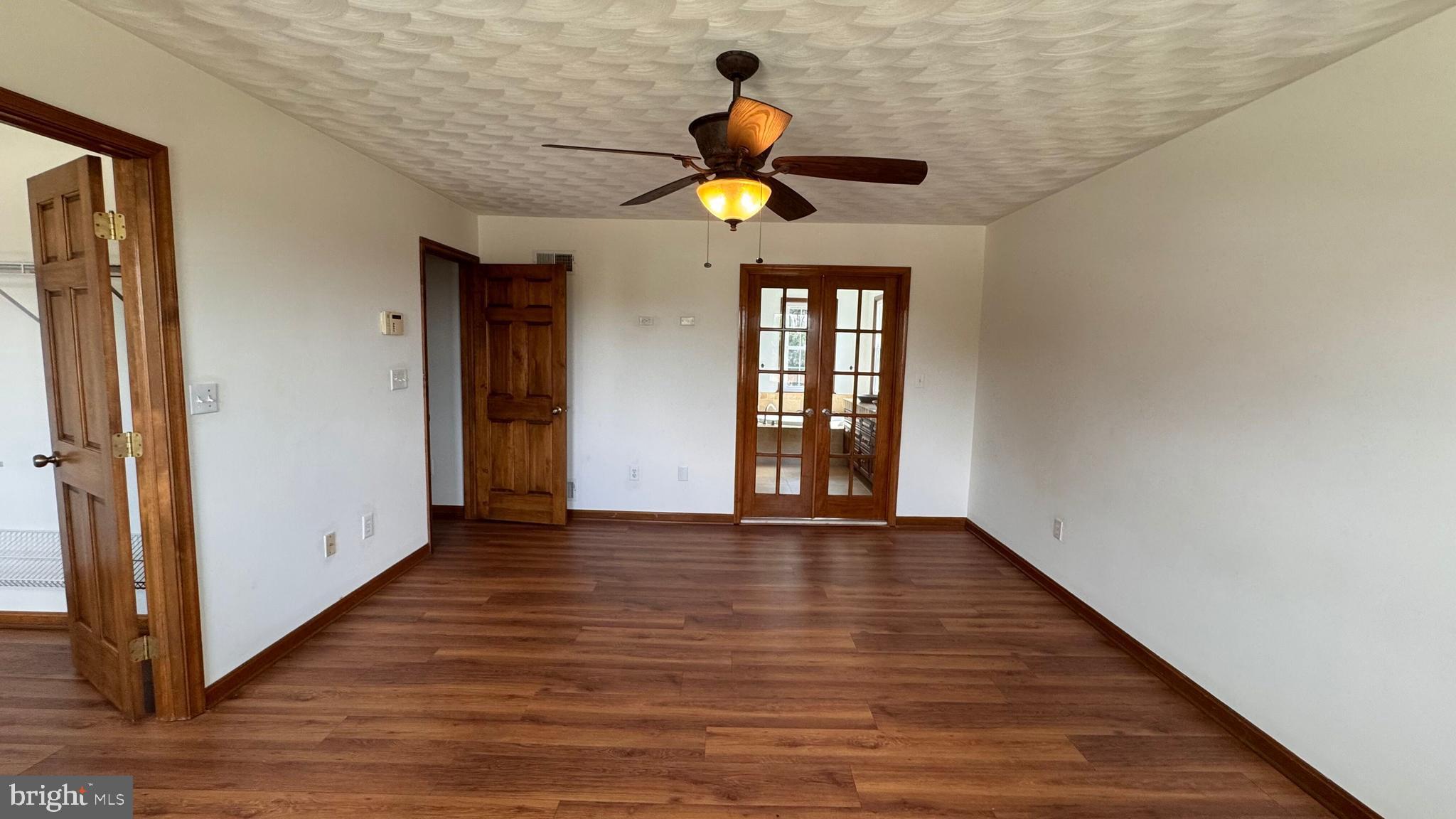 345 Jasmine Drive Hanover, PA 17331 - Photo 59 of 80 a view of an entryway