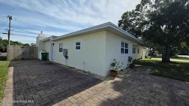 $379,900 | 410 4th Street, Merritt Island, FL 32953