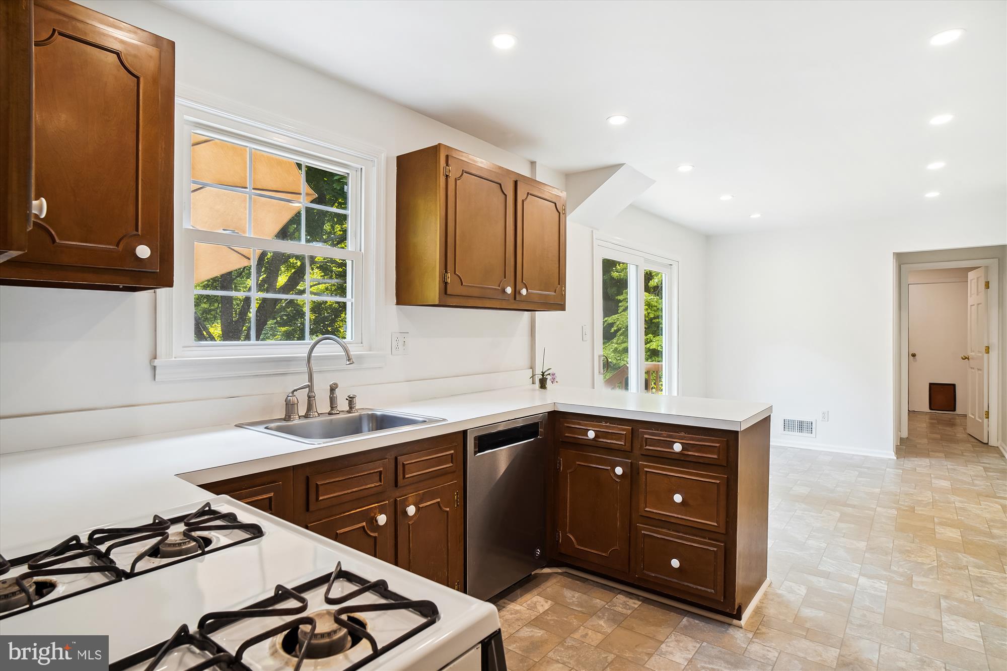 14109 Sturtevant Road Silver Spring, MD 20905 - Photo 21 of 75