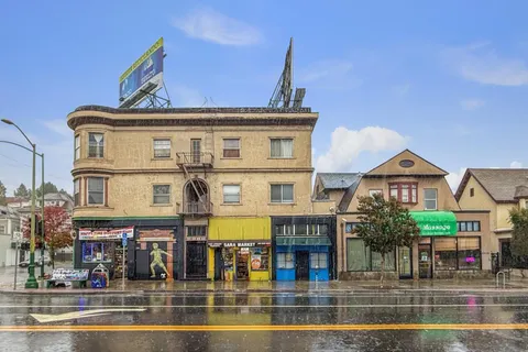 $1,350,000 | 2874-2882 Telegraph Avenue, Oakland, CA 94609