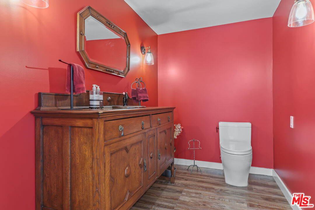 4744 Haskell Avenue Encino, CA 91436 - Photo 15 of 64