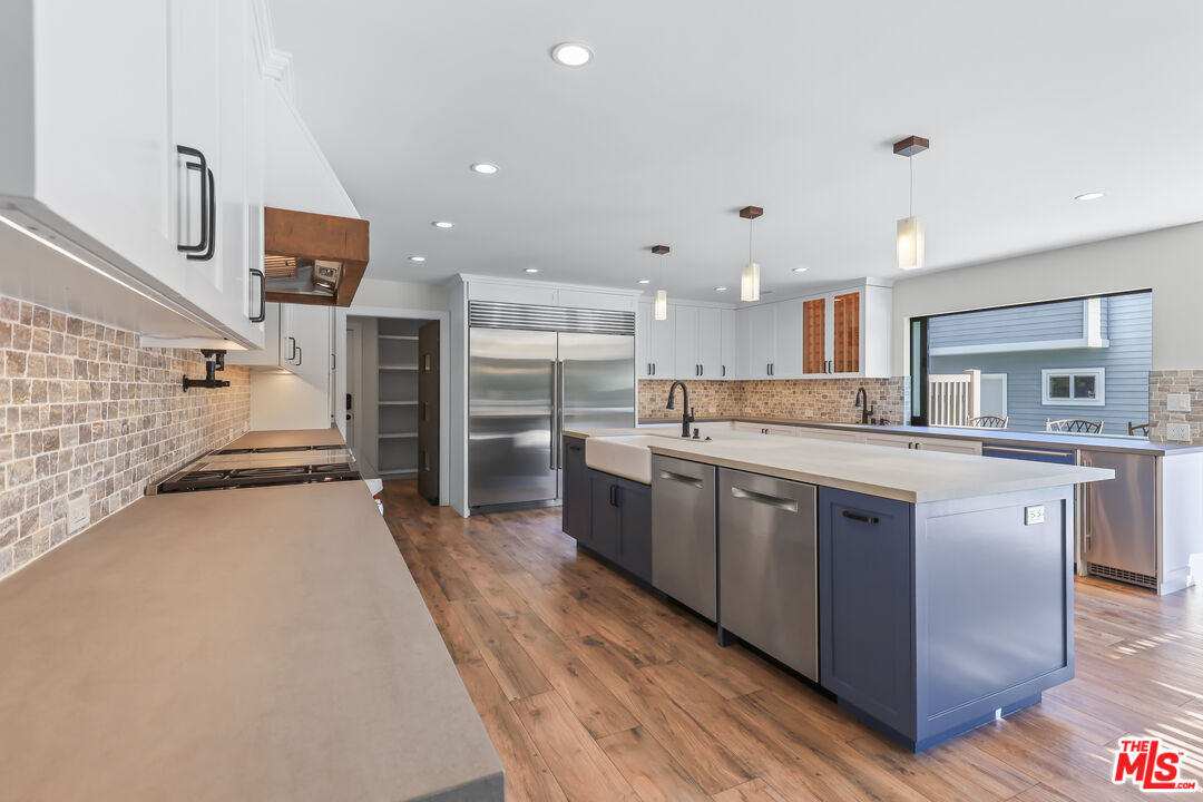 4744 Haskell Avenue Encino, CA 91436 - Photo 22 of 71