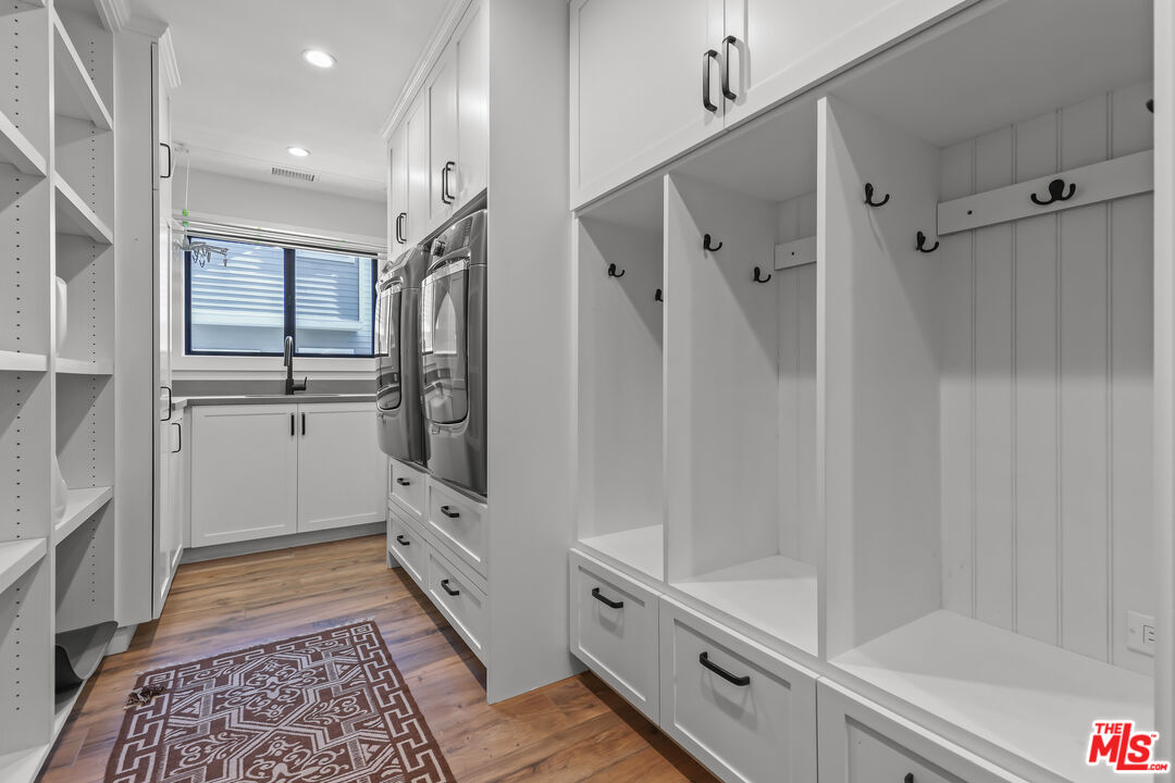 4744 Haskell Avenue Encino, CA 91436 - Photo 25 of 64