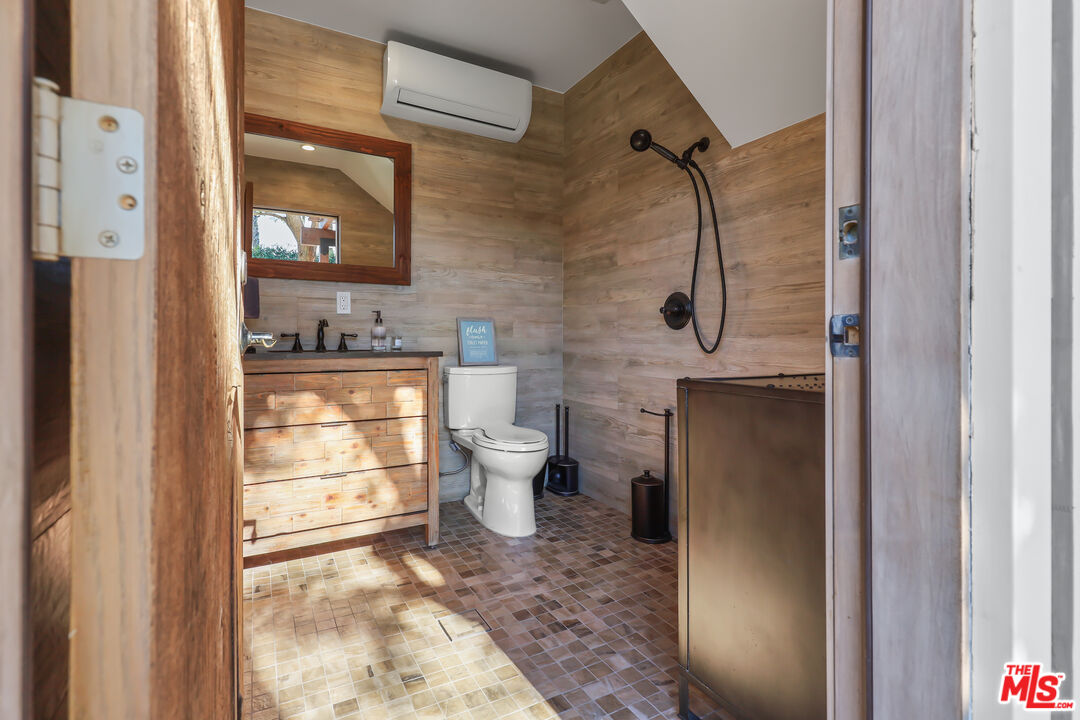 4744 Haskell Avenue Encino, CA 91436 - Photo 53 of 64