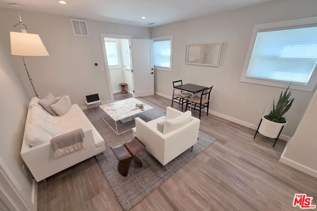 4744 Haskell Avenue Encino, CA 91436 - Photo 68 of 71