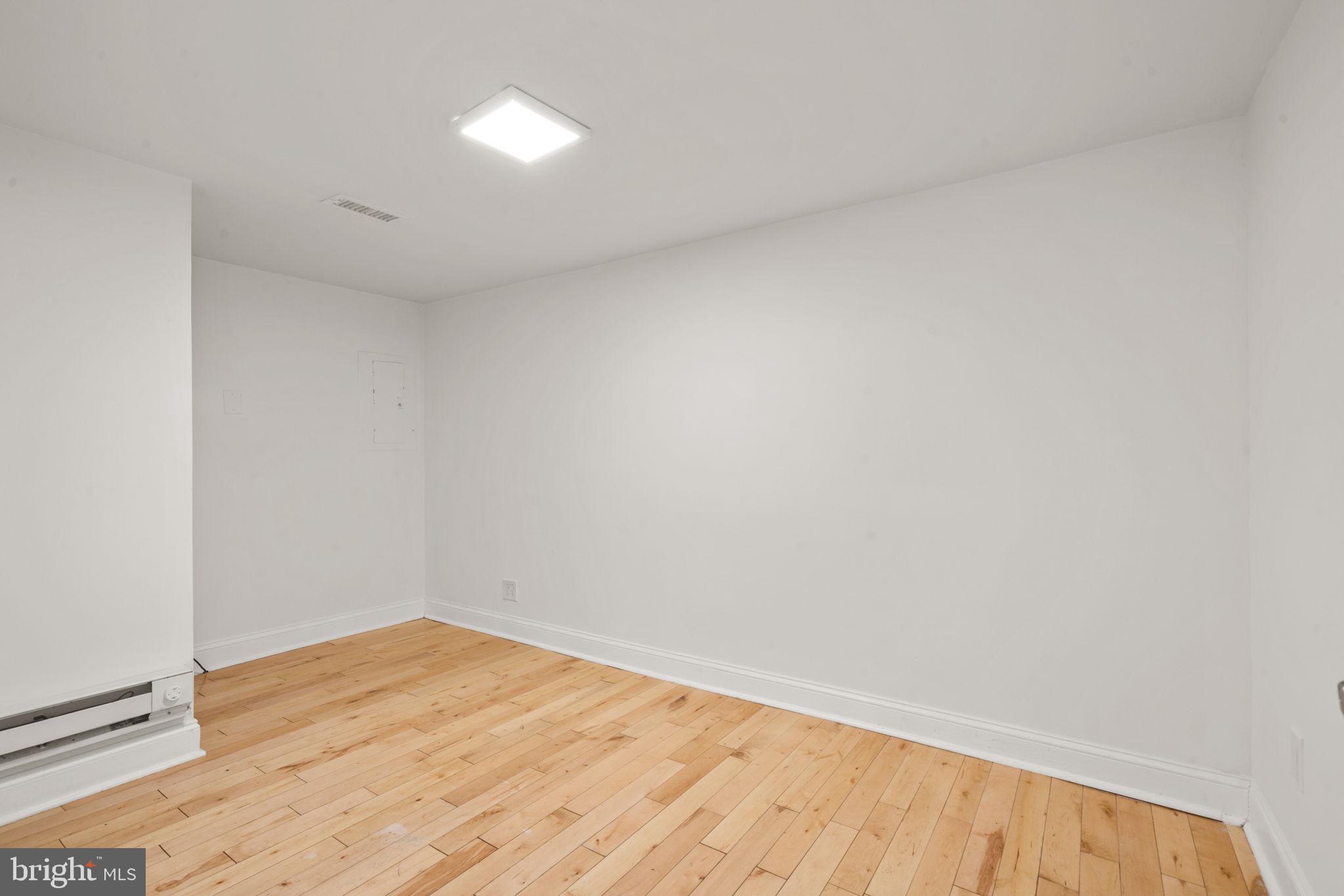 3134 Holly Road Philadelphia, PA 19154 - Photo 26 of 35 Finished Basement