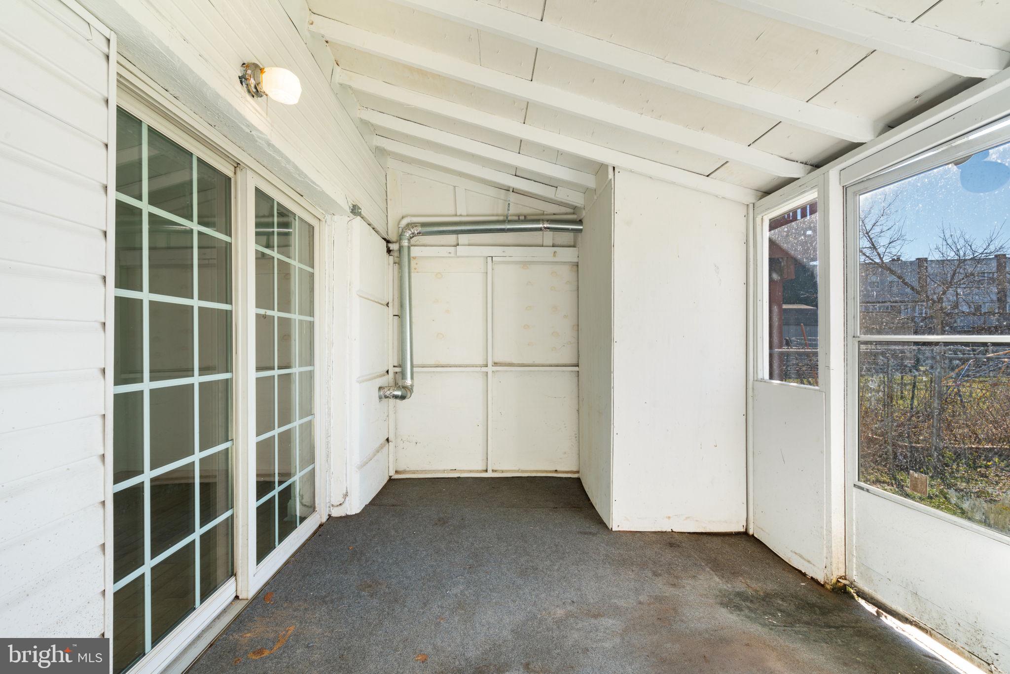 3134 Holly Road Philadelphia, PA 19154 - Photo 29 of 35 Enclosed back porch area