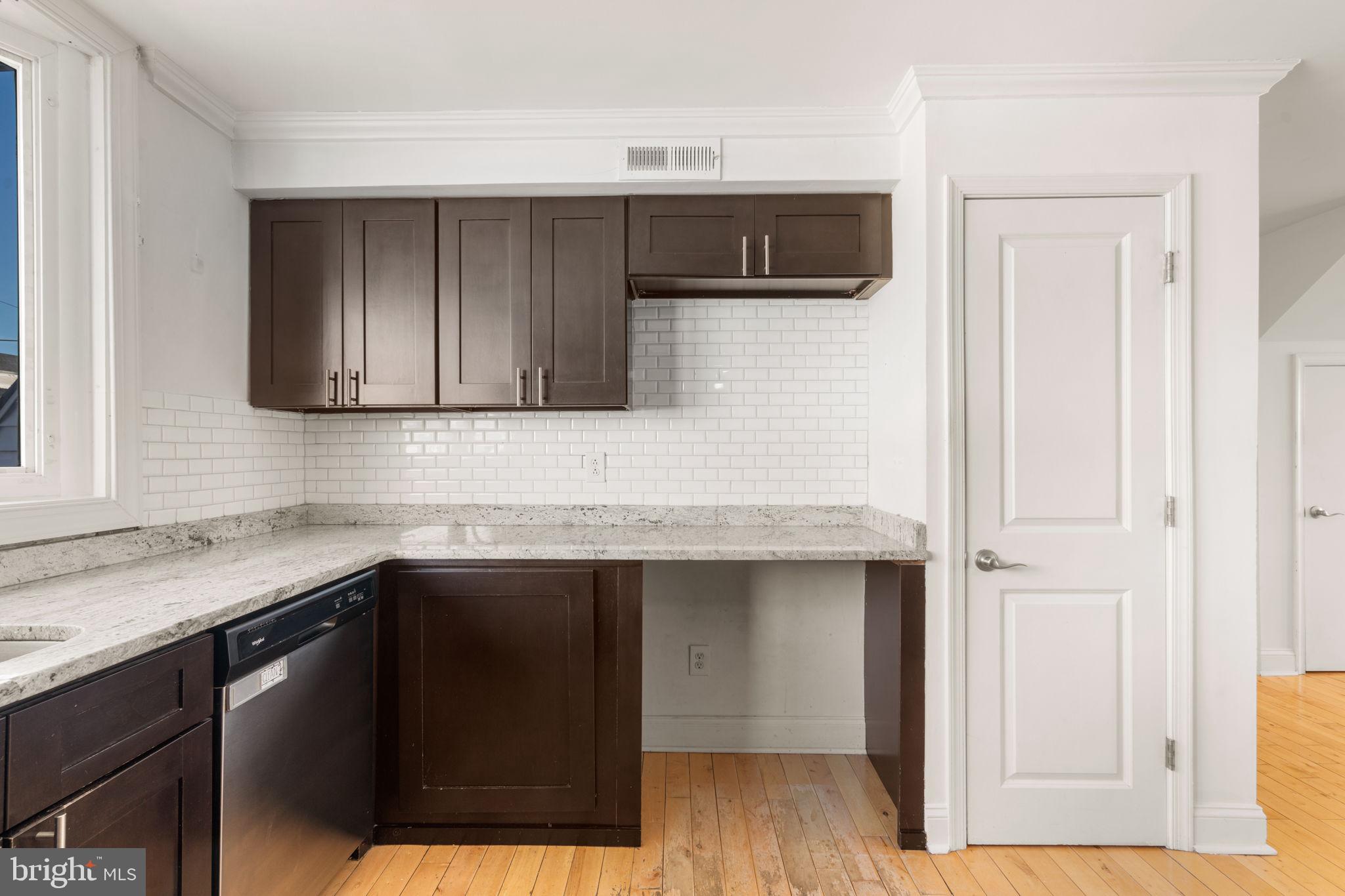 3134 Holly Road Philadelphia, PA 19154 - Photo 5 of 35 Kitchen