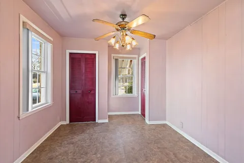 $185,000 | 917 North 7th Street, DeKalb, IL 60115