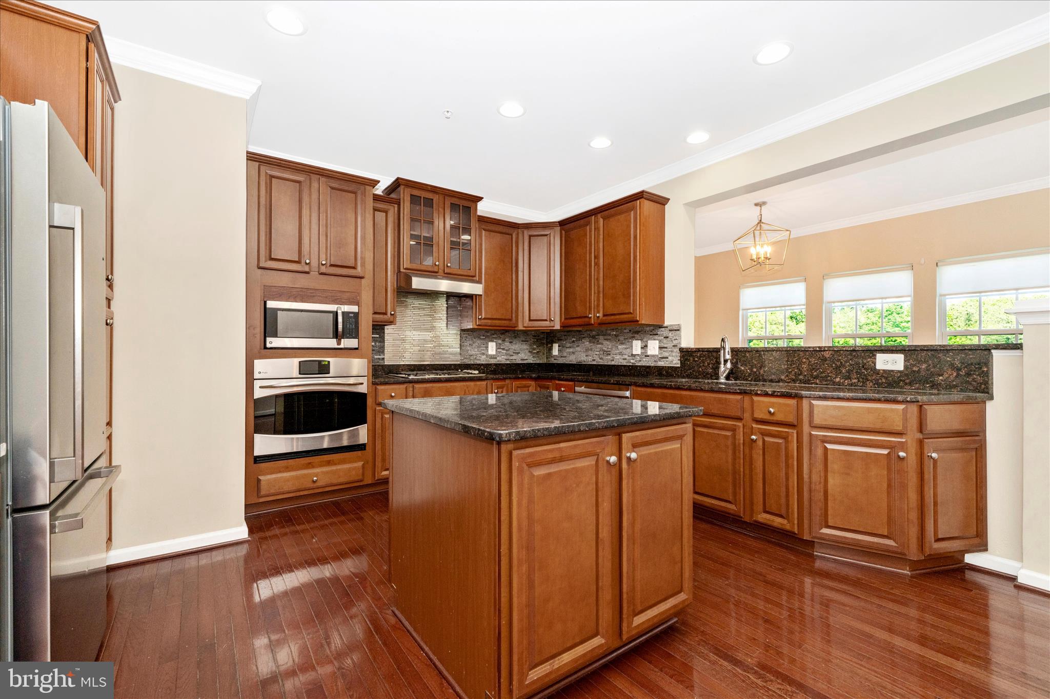 3827 Cullingworth Road Burtonsville, MD 20866 - Photo 19 of 72 Kitchen
