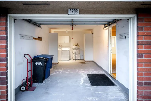 a view of a hallway with closet