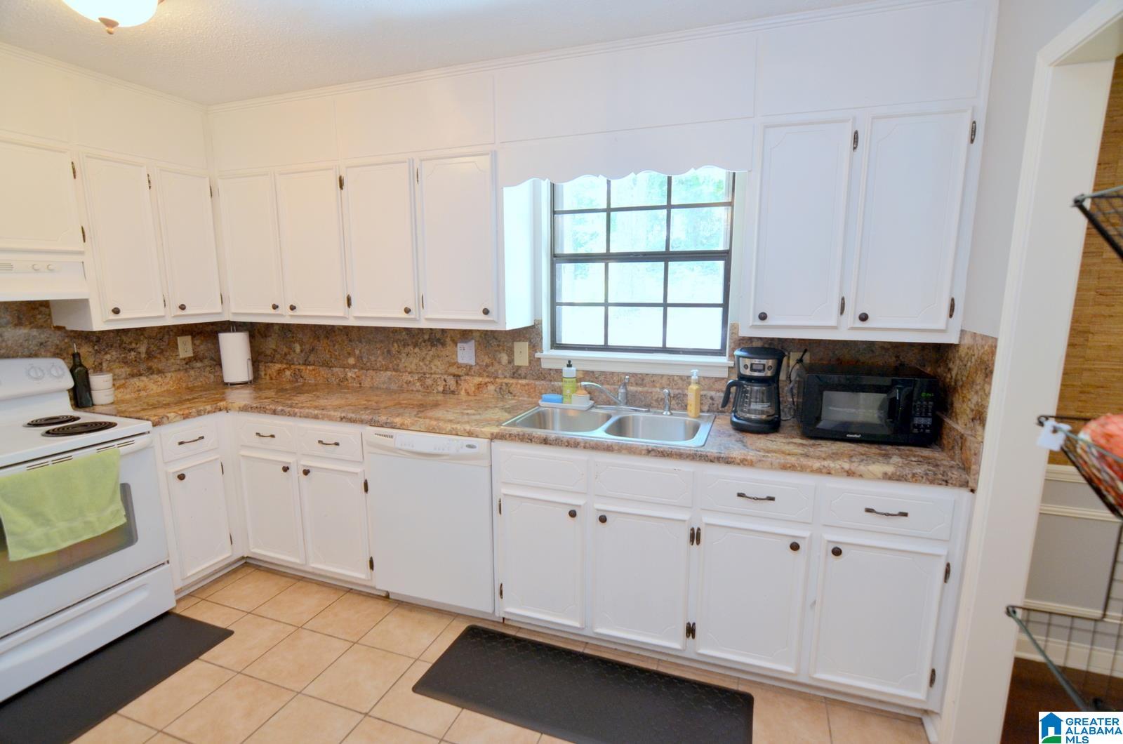 1033 Henry Drive Alabaster, AL 35007 - Photo 27 of 52