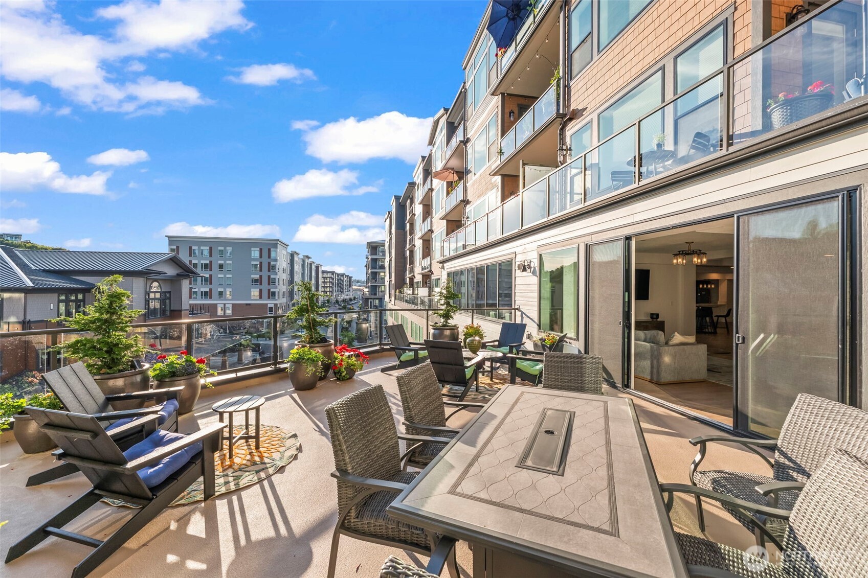 4907 Main Street, Unit 625 Tacoma, WA 98407 - Photo 35 of 40 a view of a building with sitting area