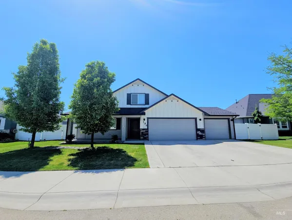 $519,950 | 350 Syringa Springs Drive, Fruitland, ID 83619