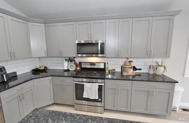 $575,000 | 350 Syringa Springs Drive, Fruitland, ID 83619