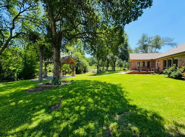 $499,900 | 203 East 11th Street, Elgin, TX 78621