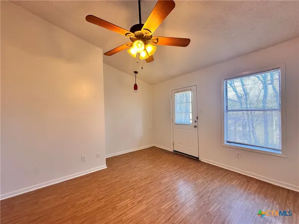 $1,725 | 899 Hillyer Street, San Marcos, TX 78666