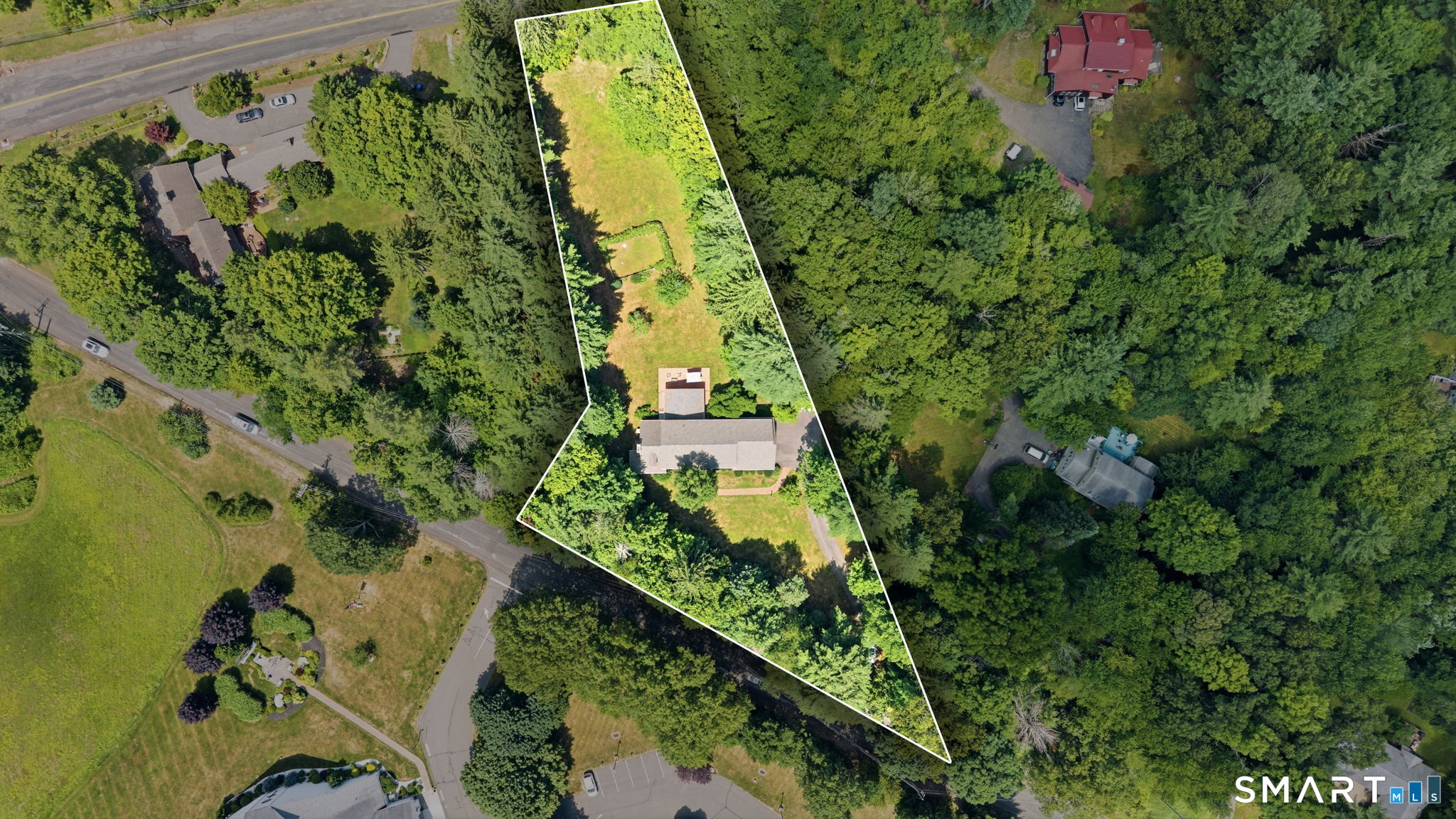 276 Stratton Brook Road Simsbury, CT 06092 - Photo 9 of 40