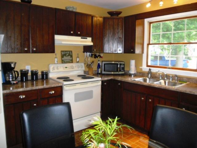 222 Dalton Division Road Pittsfield, MA 01201 - Photo 10 of 31 Kitchen