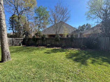 $520,000 | 111 Meadow Valley Drive, Conroe, TX 77384