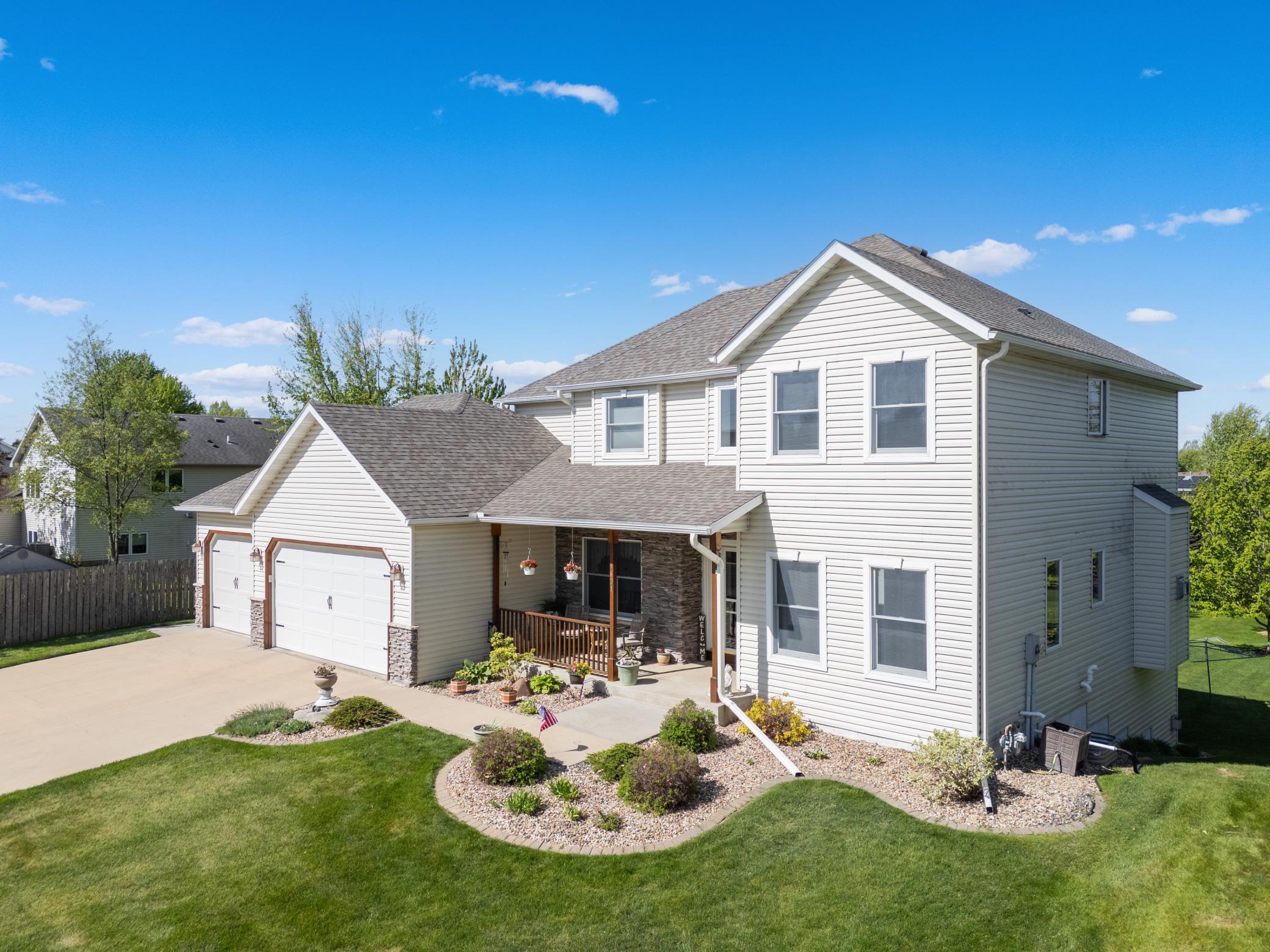 3621 Hart Lane Southwest Rochester, MN 55902 - Photo 4 of 51