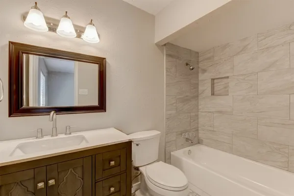 $1,600 | 24015 Beef Canyon Drive, Hockley, TX 77447