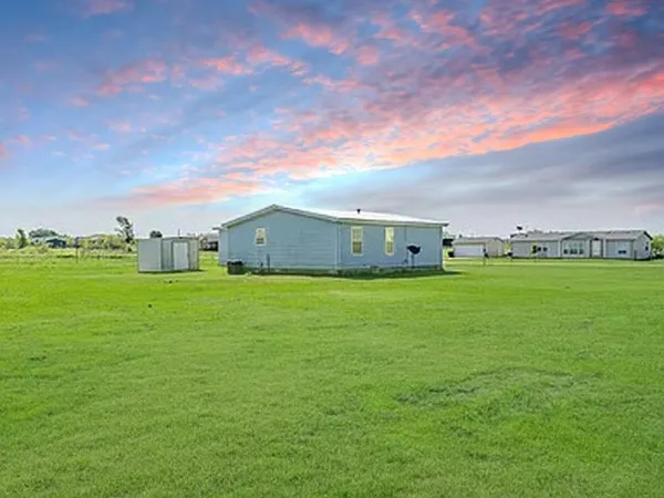 $179,000 | 4055 Victor Boulevard, Kemp, TX 75143