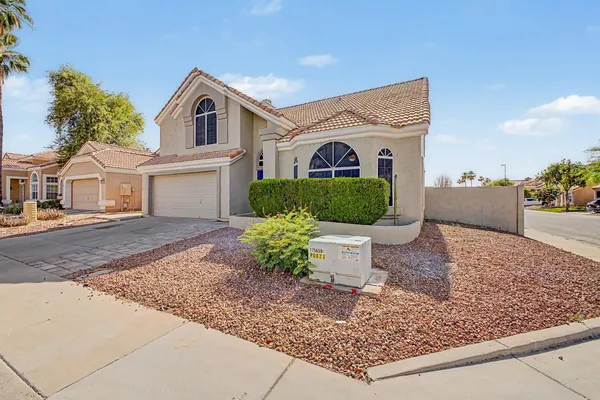 $2,800 | 1006 South Tiago Drive, Gilbert, AZ 85233