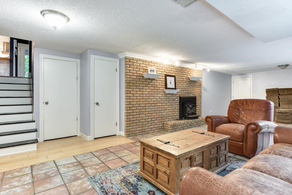 24775 Glen Road Shorewood, MN 55331 - Photo 15 of 20 Gallery Image 15