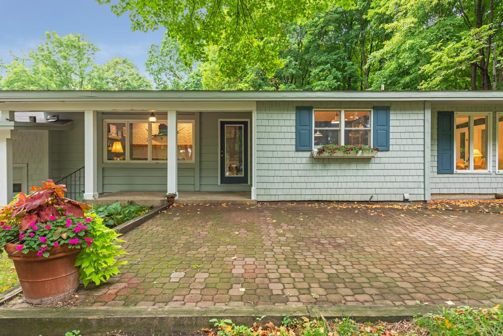 24775 Glen Road Shorewood, MN 55331 - Photo 17 of 20 Gallery Image 17