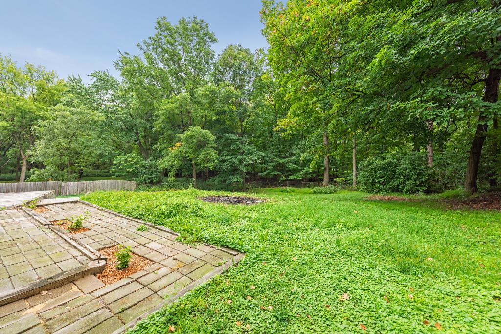 24775 Glen Road Shorewood, MN 55331 - Photo 18 of 20 Gallery Image 18