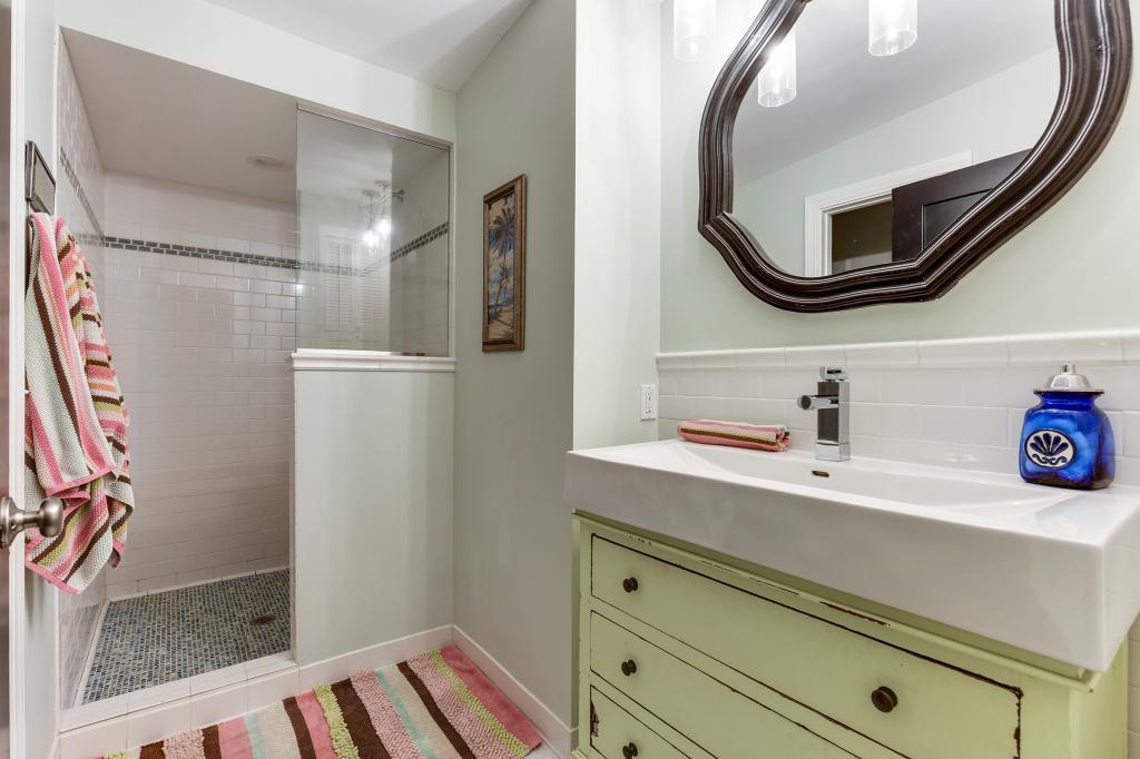 24775 Glen Road Shorewood, MN 55331 - Photo 10 of 20 Gallery Image 10