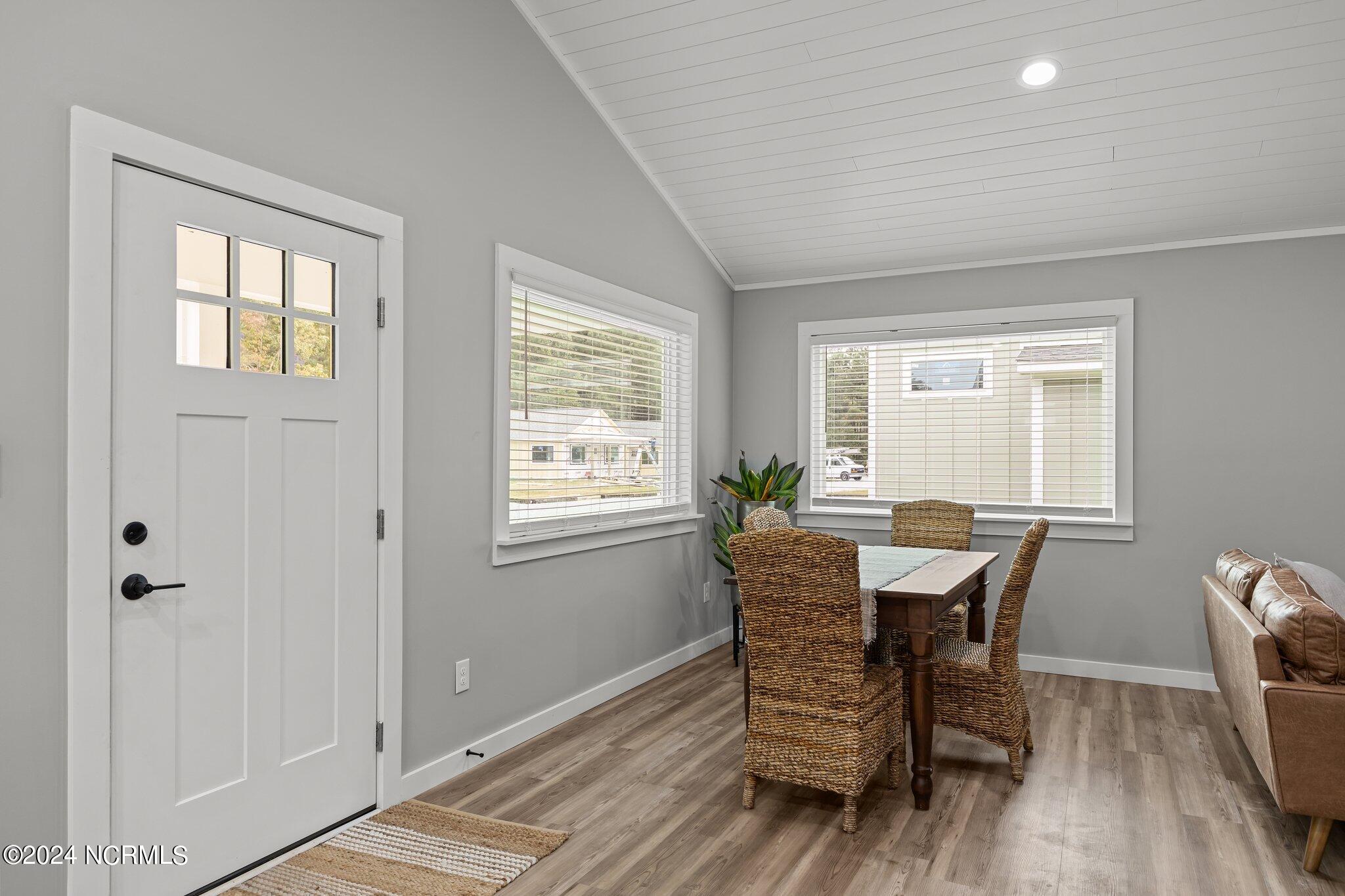 148 Long Pond Loop Swansboro, NC 28584 - Photo 17 of 48 Photo of similar home