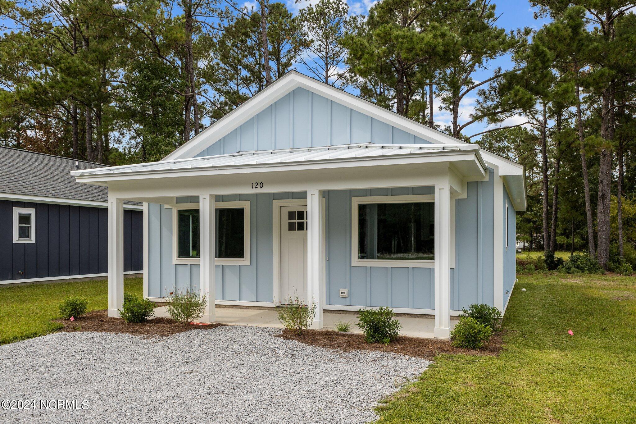 148 Long Pond Loop Swansboro, NC 28584 - Photo 38 of 48 Photo of similar home