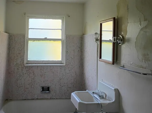 $63,900 | 544 South 13th Street, Saginaw, MI 48601