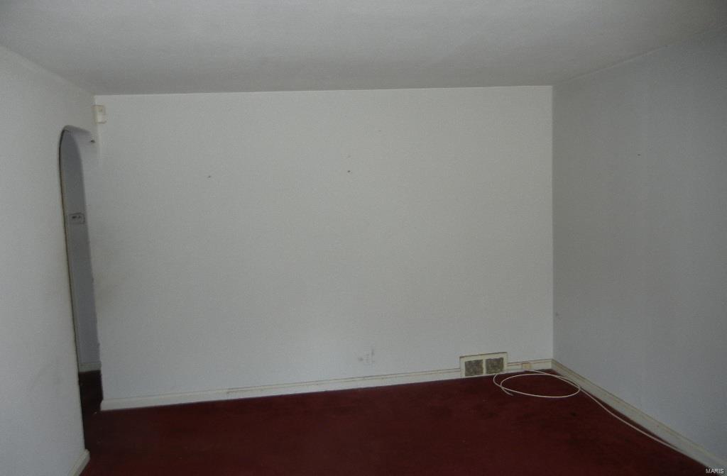 1909 North Hanley Road St. Louis, MO 63114 - Photo 2 of 6 Gallery Image 2