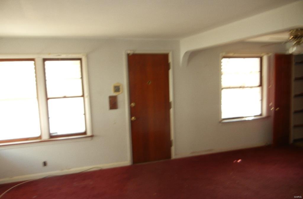 1909 North Hanley Road St. Louis, MO 63114 - Photo 3 of 6 Gallery Image 3
