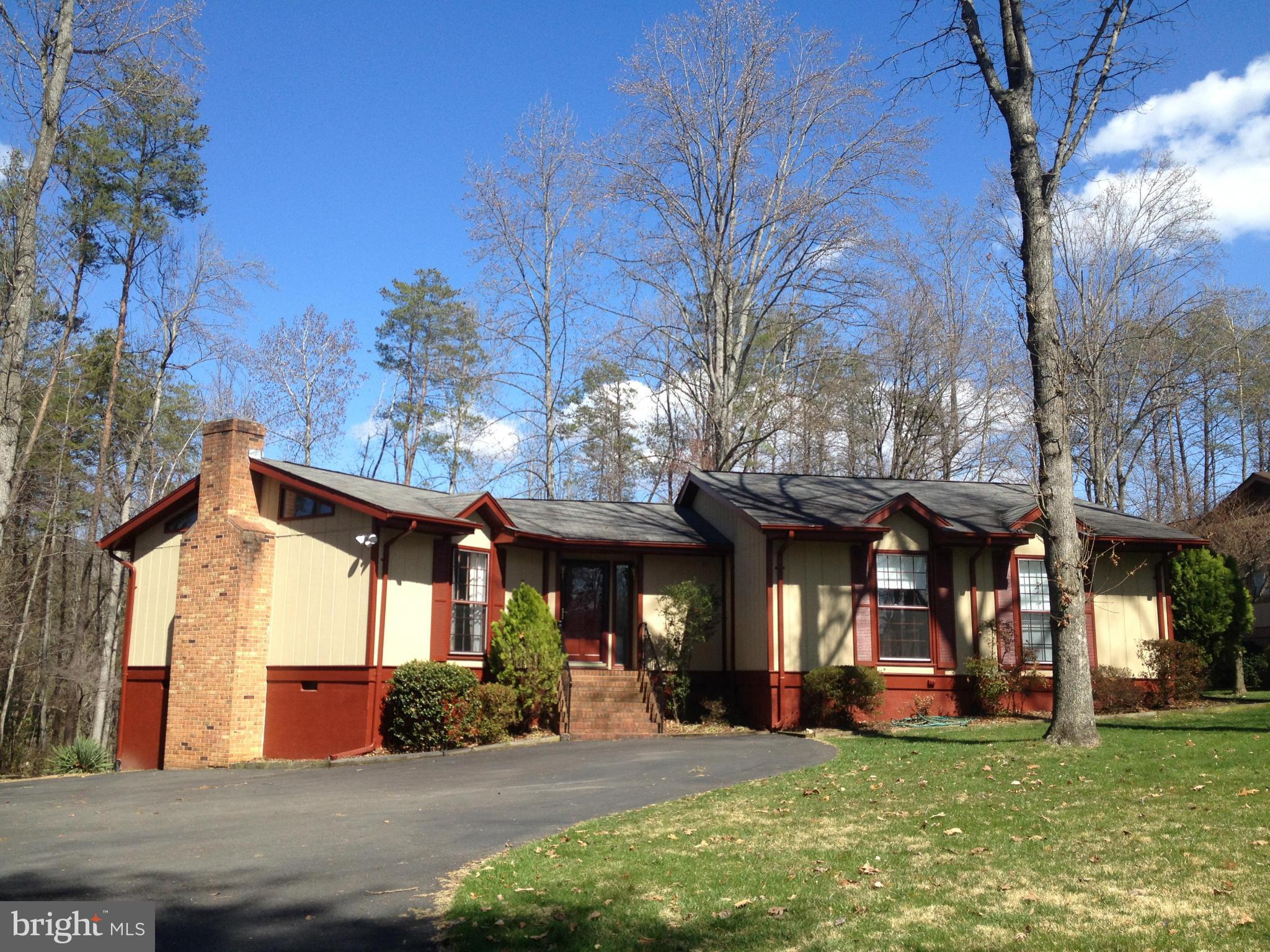 306 Happy Creek Road Locust Grove, VA 22508 - Photo 1 of 28 Exterior (Front)