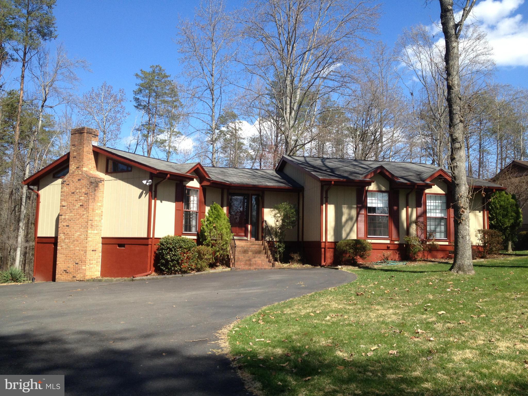 306 Happy Creek Road Locust Grove, VA 22508 - Photo 2 of 28 Exterior (Front)