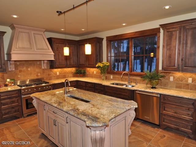 203 Cozens Ridge Fraser, CO 80442 - Photo 6 of 36 Kitchen Center Island