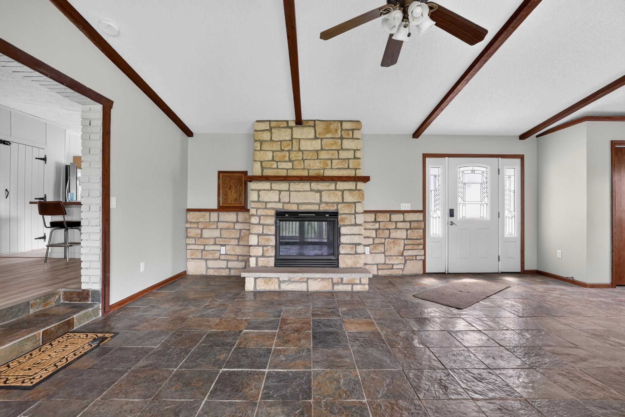 1445 1st Avenue Southwest Oronoco, MN 55960 - Photo 3 of 46