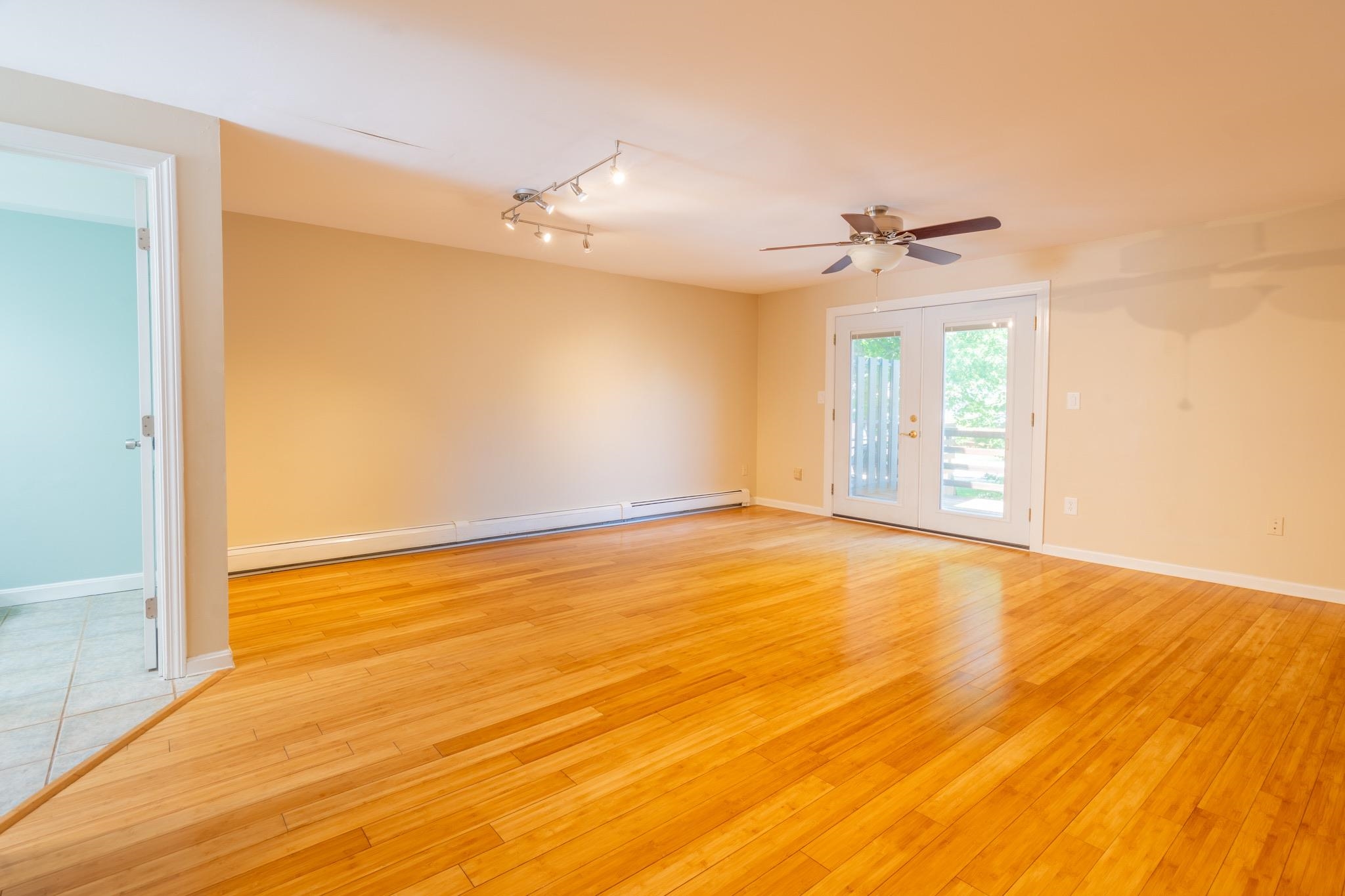 11 Boulder Way Merrimack, NH 03054 - Photo 3 of 32 Gallery Image 3