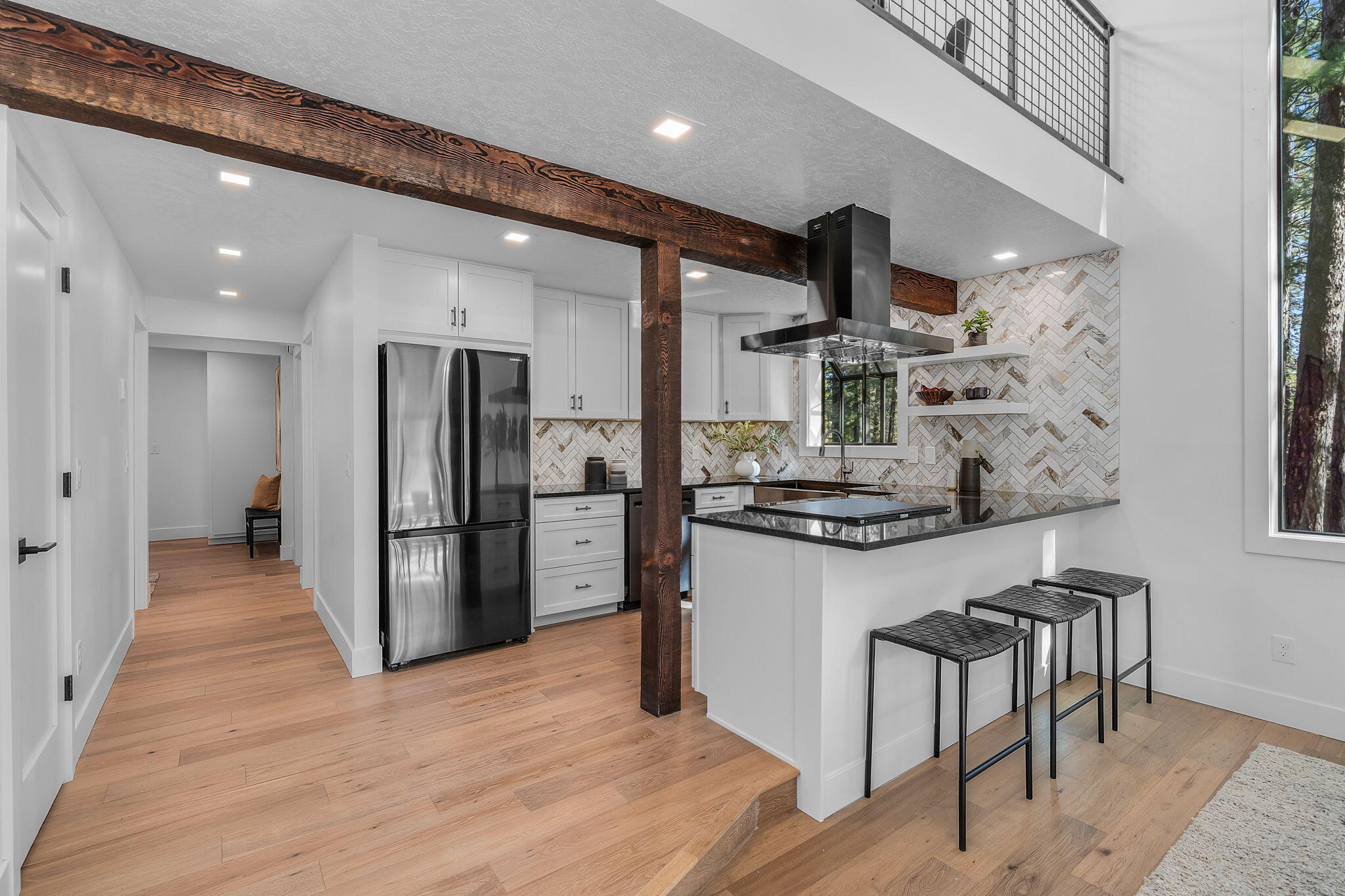 14455 Crossroads Loop Sisters, OR 97759 - Photo 11 of 37