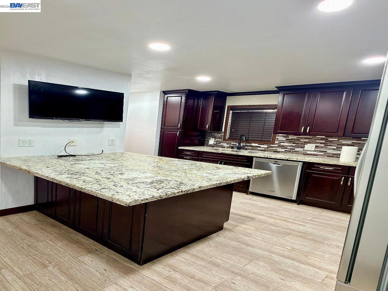 4256 Seven Hills Road Castro Valley, CA 94546 - Photo 7 of 18
