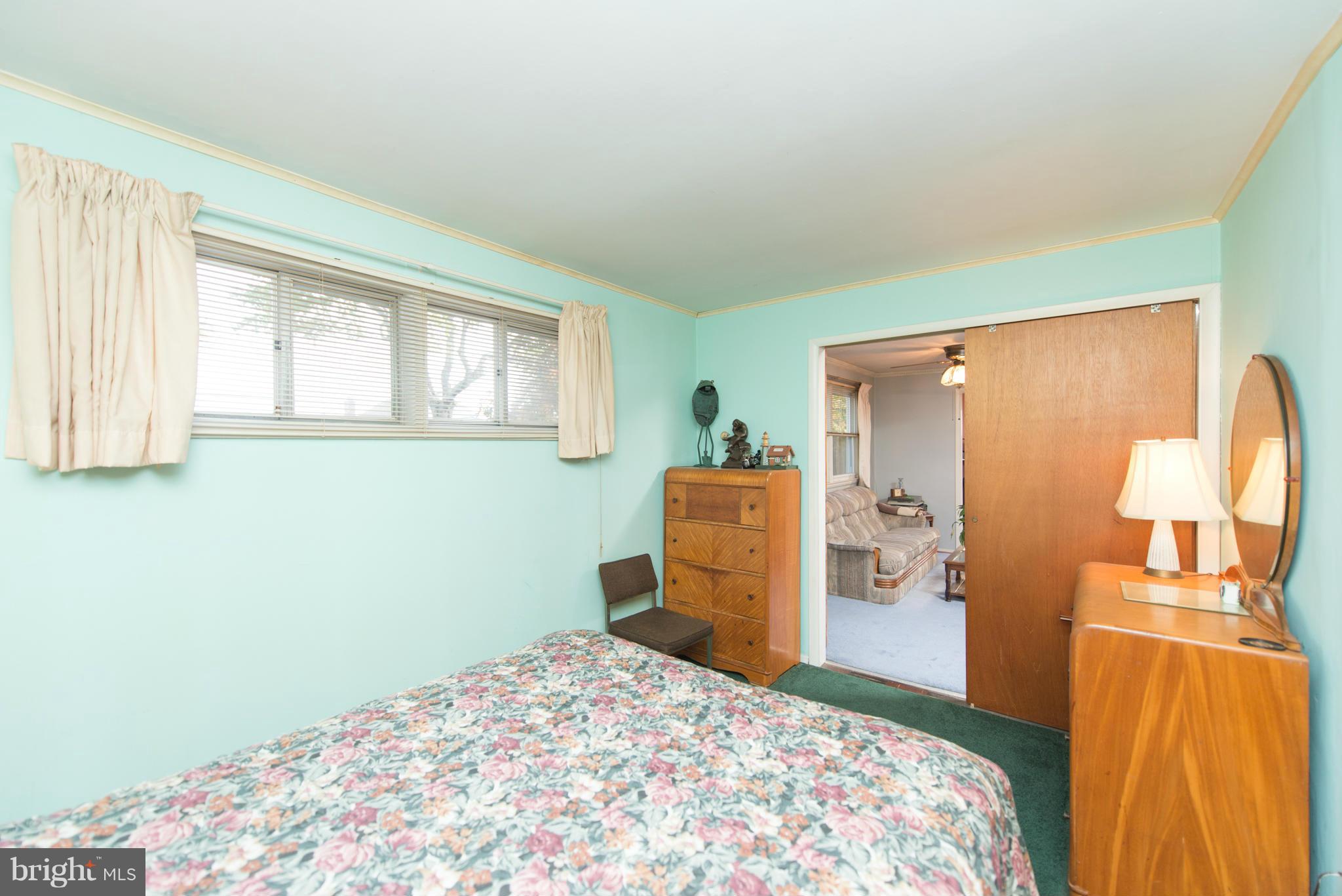7840 Harbor Road Pasadena, MD 21122 - Photo 18 of 30 Bedroom (Master)