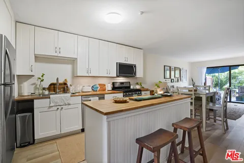 $719,000 | 6472 Cavalleri Road, Malibu, CA 90265