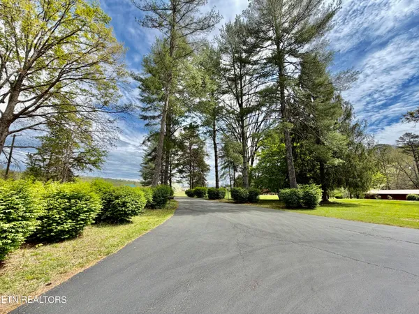 $639,900 | 2246 Maynardville Highway, Maynardville, TN 37807